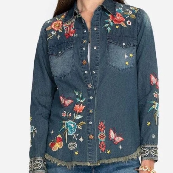 Johnny Was Cara Frayed Westward Denim Shirt NWT RARE - Picture 3 of 15